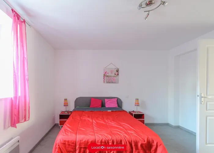 Appartement T2 A 50M De La Plage Avec Cour, Wifi Et Equipements Bebe - 4 Pers, Chatelaillon-Plage - Fr-1-535-17